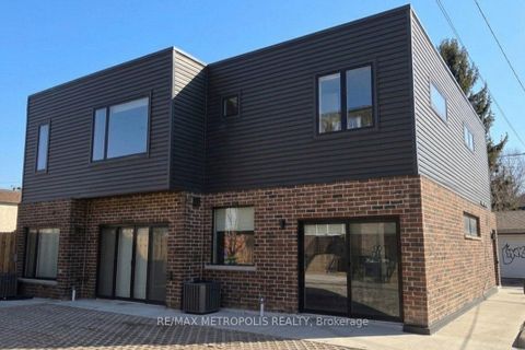 Photo 47 at 447 Lansdowne Avenue, Dufferin Grove, Toronto