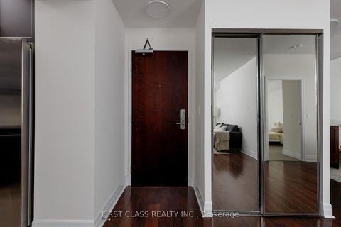 Photo 3 at 2208 - 35 Balmuto Street, Bay Street Corridor, Toronto