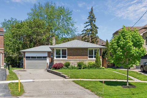 Photo 0 at 151 Perry Crescent, Rosethorn, Toronto