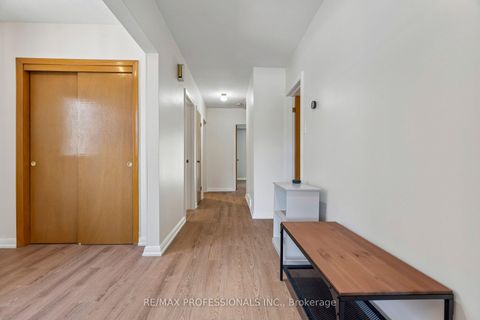 Photo 20 at 151 Perry Crescent, Rosethorn, Toronto
