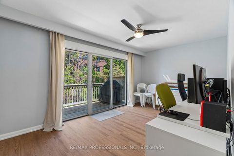 Photo 26 at 151 Perry Crescent, Rosethorn, Toronto