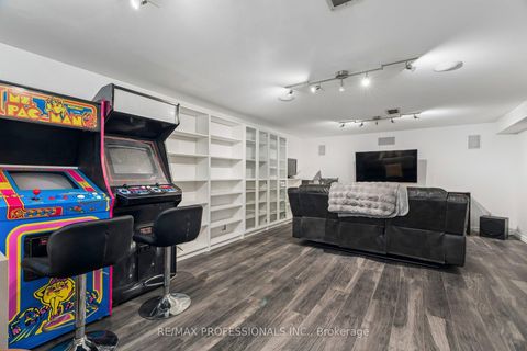 Photo 35 at 151 Perry Crescent, Rosethorn, Toronto