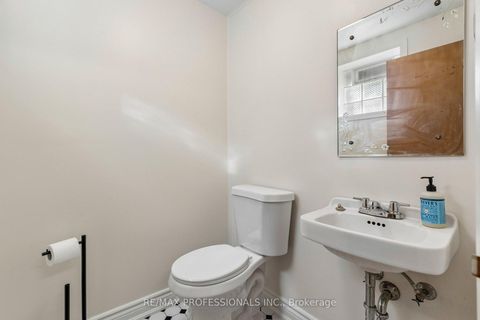 Photo 38 at 151 Perry Crescent, Rosethorn, Toronto