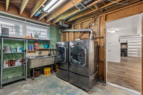 Photo 42 at 151 Perry Crescent, Rosethorn, Toronto