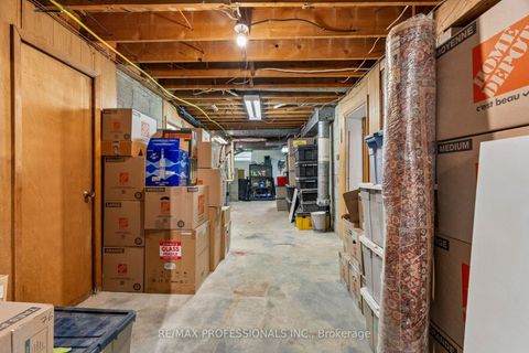 Photo 43 at 151 Perry Crescent, Rosethorn, Toronto