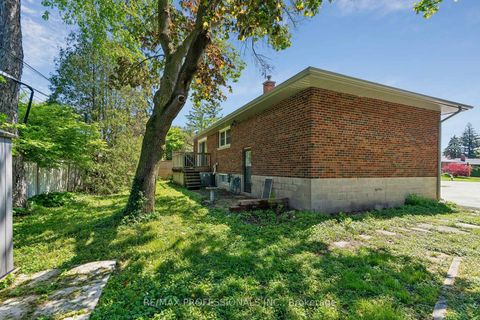 Photo 47 at 151 Perry Crescent, Rosethorn, Toronto