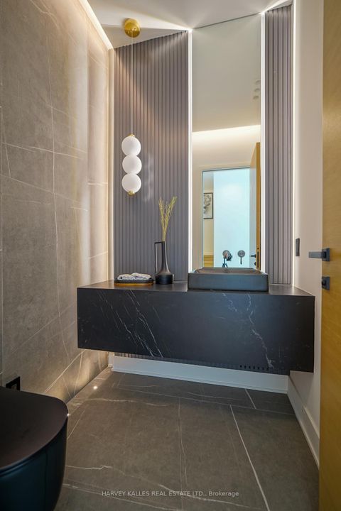 Photo 10 at 585 Bedford park Avenue, Nortown, Toronto