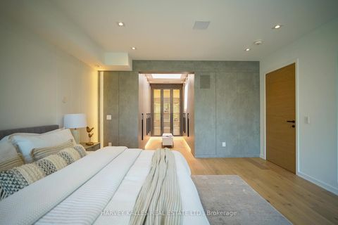 Photo 23 at 585 Bedford park Avenue, Nortown, Toronto
