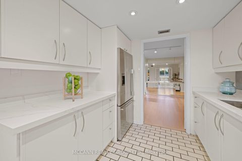 Photo 18 at 301 - 360 Bloor Street E, Moore Park, Toronto