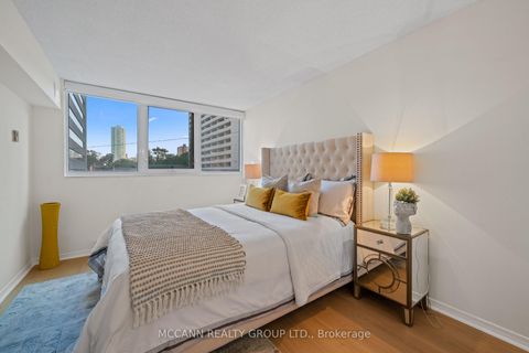 Photo 23 at 301 - 360 Bloor Street E, Moore Park, Toronto