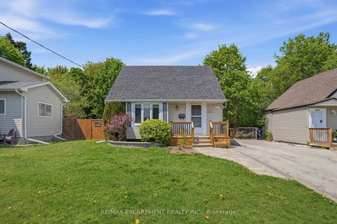 Photo 0 at 261 Andrew Street, Central Newmarket, Newmarket