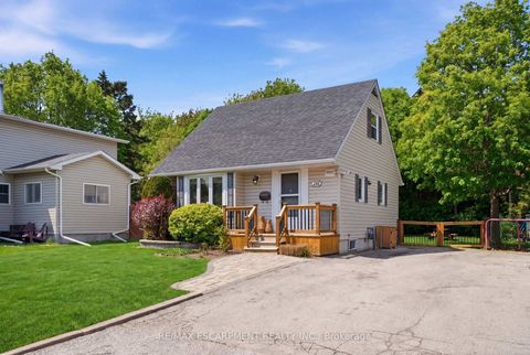 Photo 1 at 261 Andrew Street, Central Newmarket, Newmarket
