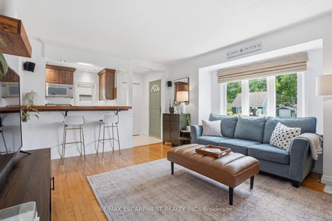 Photo 6 at 261 Andrew Street, Central Newmarket, Newmarket