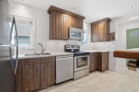 Photo 10 at 261 Andrew Street, Central Newmarket, Newmarket