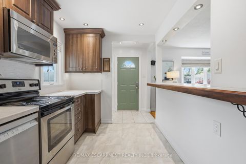 Photo 11 at 261 Andrew Street, Central Newmarket, Newmarket
