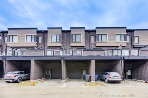 Photo 4 at 40 Akil Thomas Gardens, Bendale, Toronto