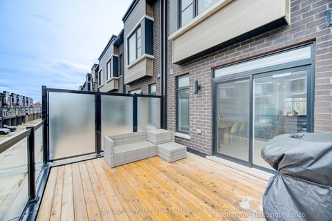 Photo 5 at 40 Akil Thomas Gardens, Bendale, Toronto