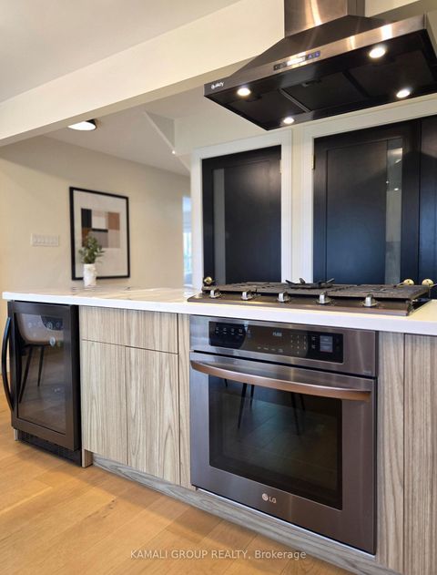 Photo 11 at 169 Charlton Boulevard, Newtonbrook West, Toronto