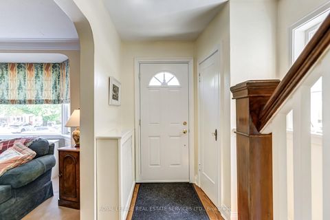 Photo 2 at 24 Tanager Avenue, Leaside, Toronto