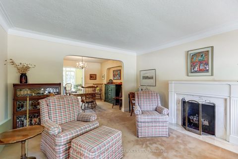 Photo 5 at 24 Tanager Avenue, Leaside, Toronto