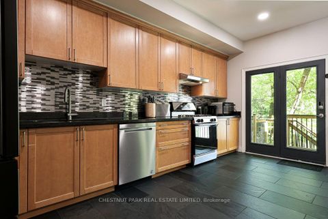 Photo 11 at 76 Davisville Avenue, Mount Pleasant West, Toronto
