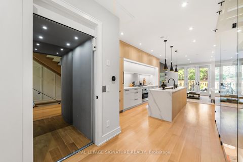 Photo 6 at 588 Woburn Avenue, Nortown, Toronto