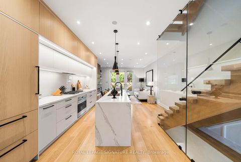Photo 7 at 588 Woburn Avenue, Nortown, Toronto