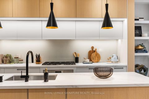 Photo 12 at 588 Woburn Avenue, Nortown, Toronto