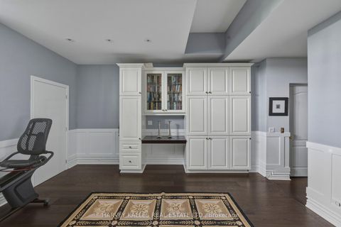 Photo 18 at 21 - 260 Russell Hill Road, Casa Loma, Toronto