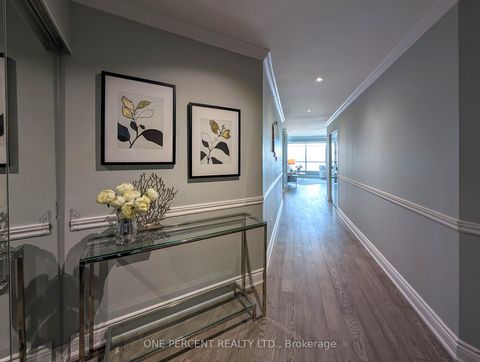 Photo 2 at 604 - 33 ELLEN Street, Lakeshore, Barrie