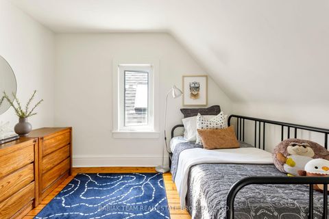 Photo 31 at 82 Howard Park Avenue, Swansea, Toronto