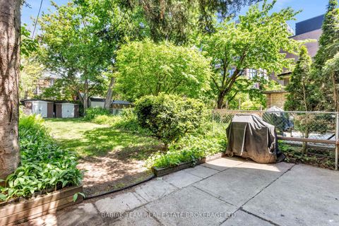 Photo 40 at 82 Howard Park Avenue, Swansea, Toronto