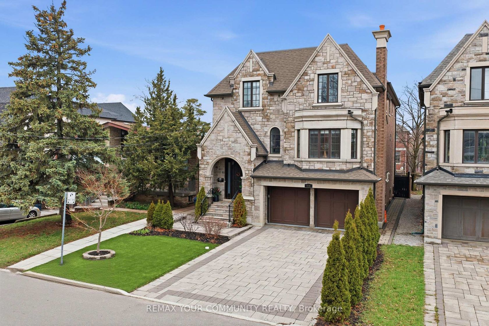 116 Frontenac Avenue, Nortown, Toronto 