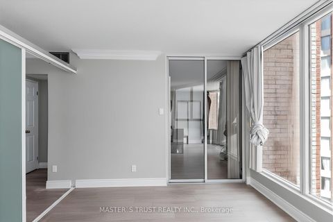 Photo 15 at 1702 - 55 Centre Avenue, Bay Street Corridor, Toronto