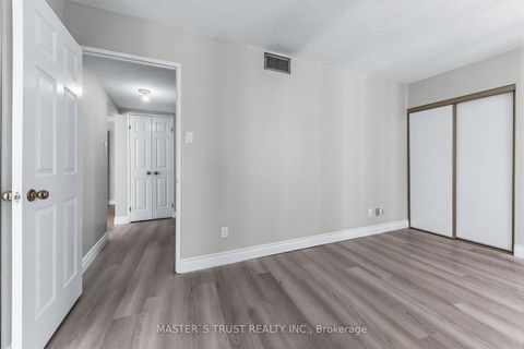 Photo 18 at 1702 - 55 Centre Avenue, Bay Street Corridor, Toronto