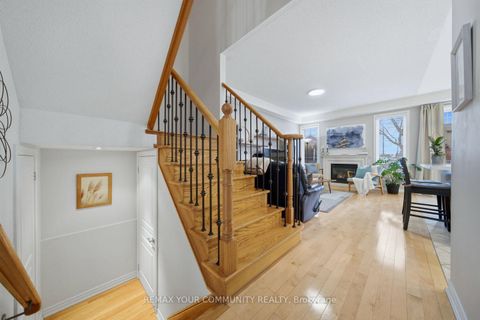 Photo 9 at 213 Shirrick Drive, Jefferson, Richmond Hill