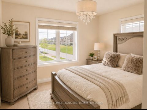 Photo 7 at 45 Pelham Drive, Kleinburg, Vaughan