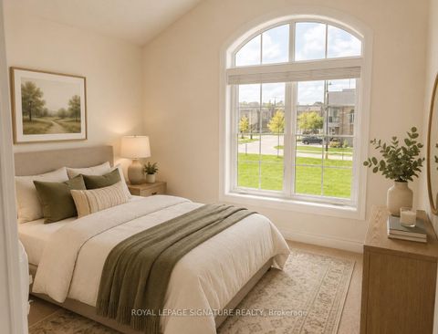 Photo 9 at 45 Pelham Drive, Kleinburg, Vaughan