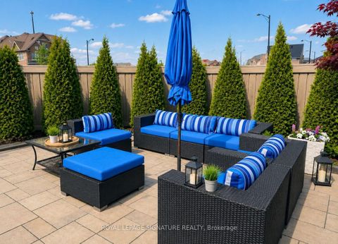 Photo 14 at 45 Pelham Drive, Kleinburg, Vaughan