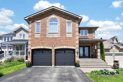 Photo 3 at 1452 Bassingthwaite Court, Alcona, Innisfil