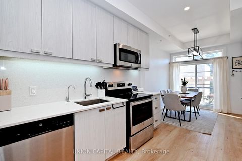 Photo 7 at 39 - 57 Finch Avenue W, Willowdale West, Toronto