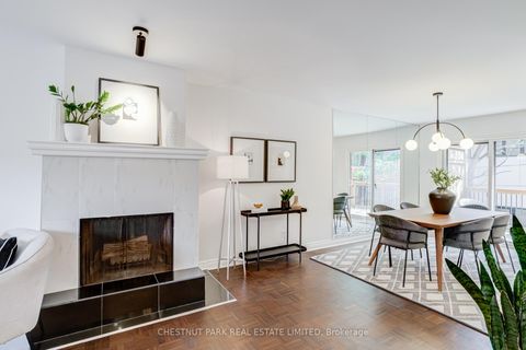 Photo 3 at 9 - 41 Spruce Street, South St. James Town, Toronto
