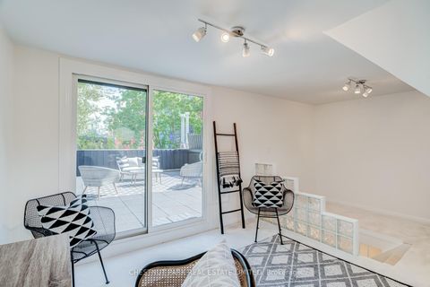 Photo 27 at 9 - 41 Spruce Street, South St. James Town, Toronto