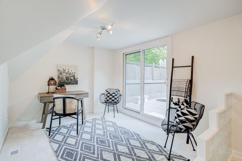 Photo 29 at 9 - 41 Spruce Street, South St. James Town, Toronto