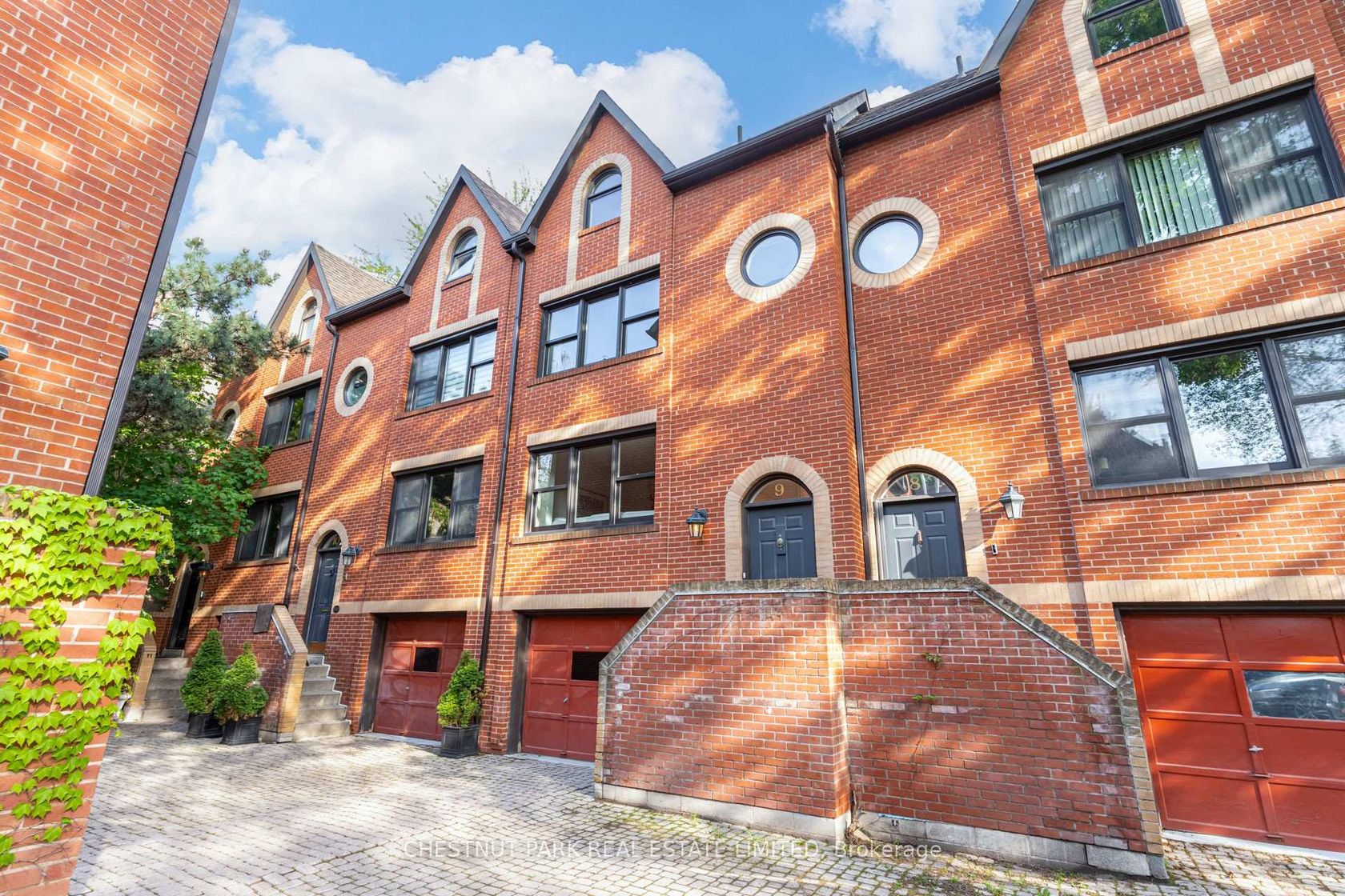 9 - 41 Spruce Street, South St. James Town, Toronto 