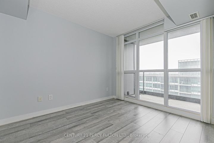 Photo 5 at 1612 - 19 Singer Court, Bayview Village, Toronto