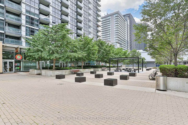 Photo 11 at 1612 - 19 Singer Court, Bayview Village, Toronto
