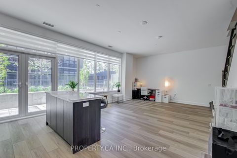 Photo 5 at 102 - 2 Teagarden Court N, Willowdale East, Toronto