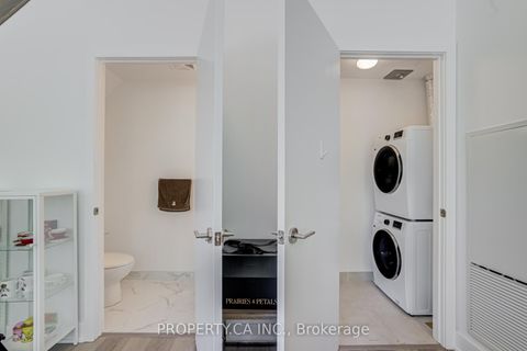 Photo 7 at 102 - 2 Teagarden Court N, Willowdale East, Toronto