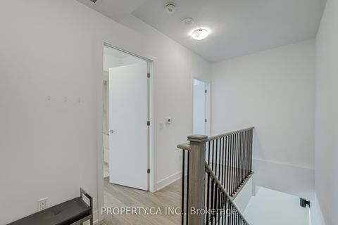 Photo 12 at 102 - 2 Teagarden Court N, Willowdale East, Toronto